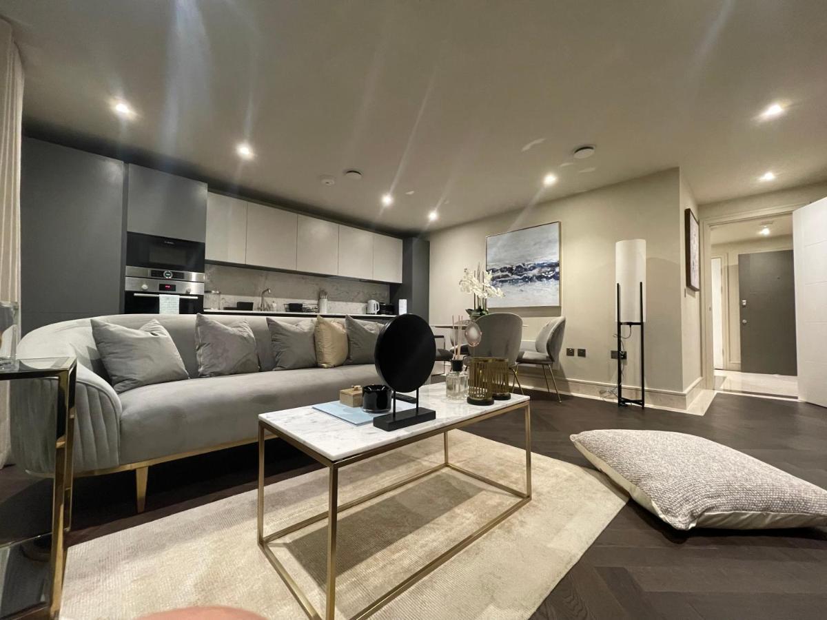 Sophisticated 1Br, 1 Ba Chigwell Designer Flat Chcl F2 아파트 외부 사진